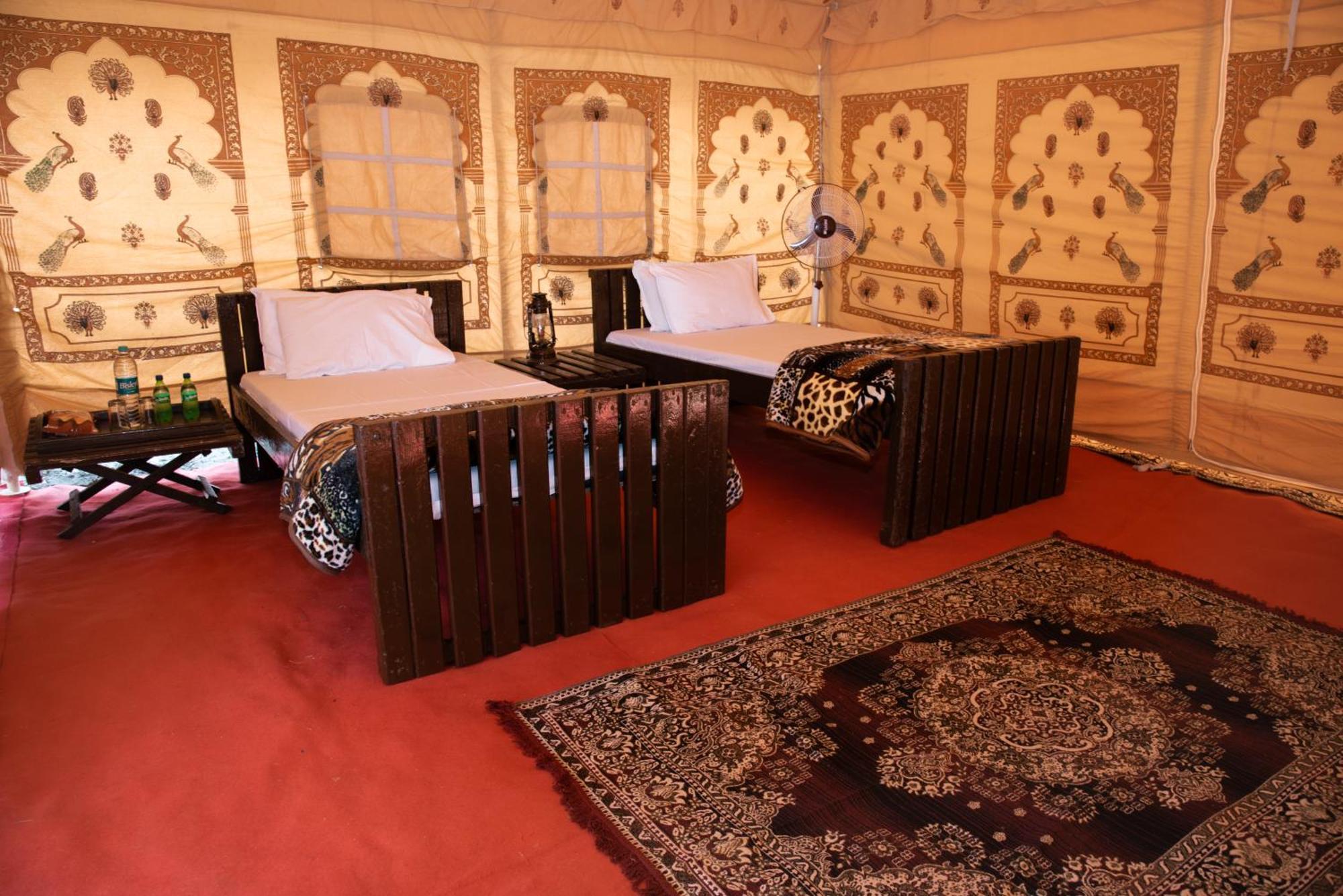 Shivika Lake Hotel Ranakpur Sadri Ngoại thất bức ảnh